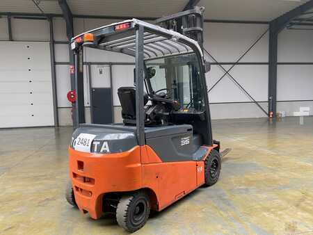 Elektrisk- 4 hjul 2013 Toyota 8FBMT35 (2)