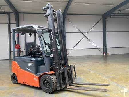 Elektrisk- 4 hjul 2013 Toyota 8FBMT35 (3)