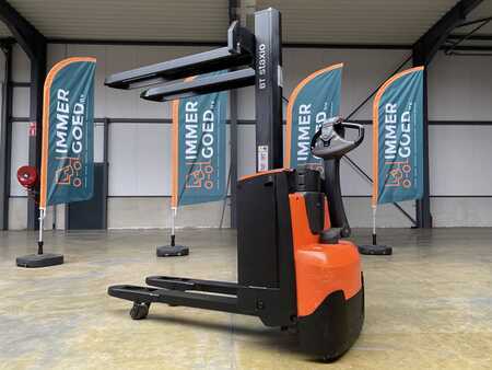 Pallet Stackers 2017  Toyota BT STAXIO SWE080L (4)