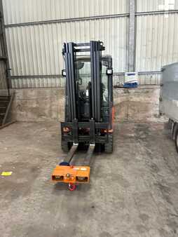 Eléctrico - 3 rodas - Toyota 8FBET20 (4)