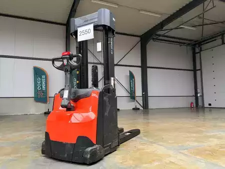 Electric Pallet Trucks 2017  Toyota BT (1)
