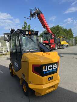 Chariots téléscopiques fixes 2022  JCB TLT35-22E / TELETRUK (7)