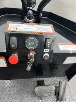60453_E1055-6.jpg