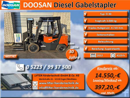 Diesel gaffeltruck 2012  Doosan D30 (1)