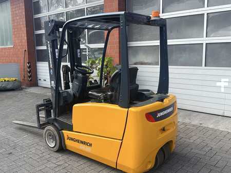 El truck - 3 hjulet 2005  Jungheinrich EFG 220 (1)