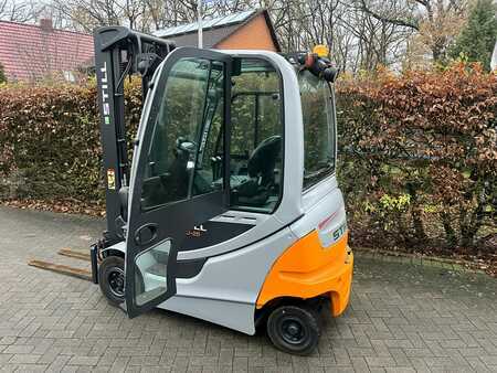 Elektro čtyřkolový VZV 2014  Still RX 60-25 (1)