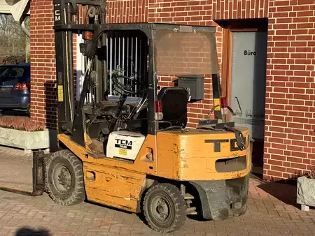 Gas truck - TCM FG 25 (2)