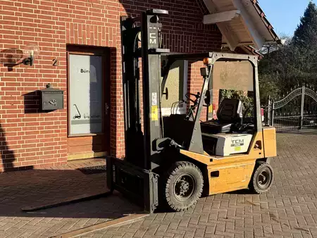 Gas truck - TCM FG 25 (3)