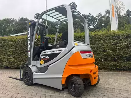 Elektro 4 Rad 2015  Still RX 60-30 (1)