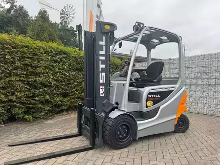 Elektro 4 Rad 2015  Still RX 60-30 (2)