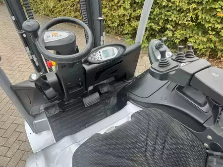 Elektro 4 Rad 2015  Still RX 60-30 (3)