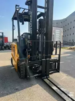 El truck - 4 hjulet 2025  Hyundai 16BE-X (5)