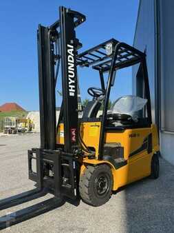 4-wiel elektrische heftrucks 2023 Hyundai 16B-9 (2)