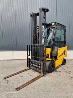 4-wiel elektrische heftrucks 2017 Hyundai 25B-9 (1)