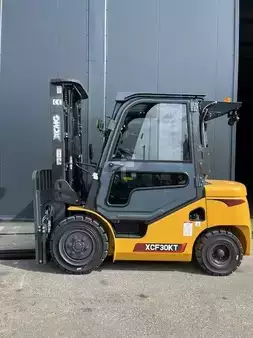 Wózki widłowe diesel 2025  XCMG XCF30KT (1)