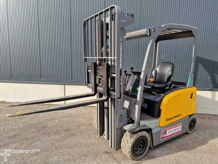 Sähkö - 4 pyör 2022  Jungheinrich EFGBC316 (2)