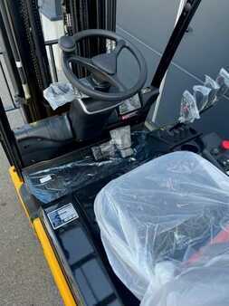 3-wiel elektrische heftrucks - Hyundai 15BT-9U (4)