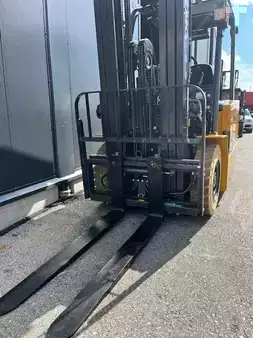 Elektryczne 4-kołowe 2025  XCMG XCB20-L2-C (3)