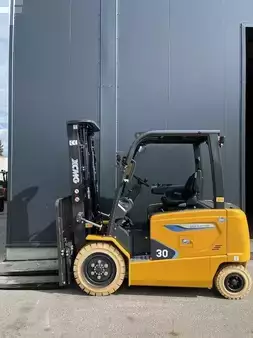 Elektryczne 4-kołowe 2025  XCMG XCB30-L2-C (1)