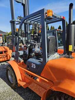 Carrello elevatore diesel 2023  Ausa LTF 5000   NOWY IMPORT CHINY (9)