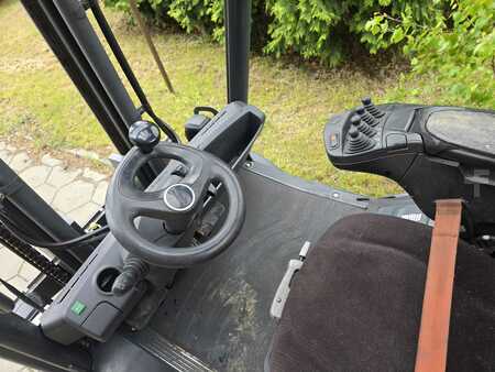 Wózki gazowe 2017  Linde H35T-02 (6)