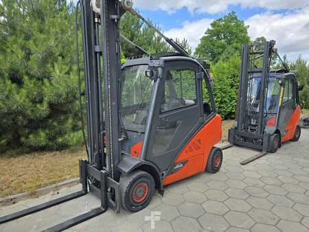 Carrelli elevatori GPL 2016 Linde H25T-02 (1)