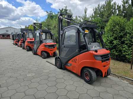 Carrelli elevatori GPL 2016 Linde H25T-02 (3)