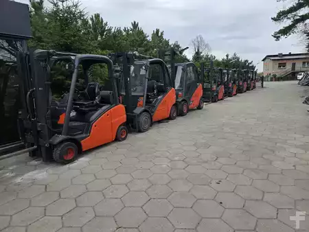 Gázüzemű targoncák 2017  Linde H18T (2)