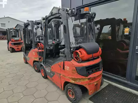 Gázüzemű targoncák 2017  Linde H18T (5)