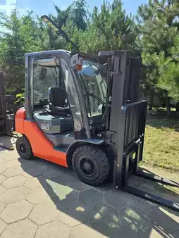 Tugger-train-trailers 2018  Toyota 02-8FGF20 (1)