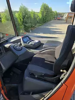 Retraky 2019  Toyota RRE160CC (8)