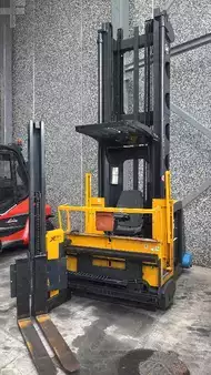 Horizontal Order Pickers 2007  OM XNA ac (1)