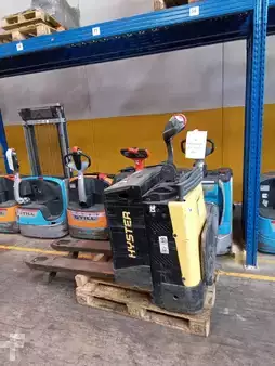 Porta-paletes elétrico 2018  Hyster P 2.0 S (1)