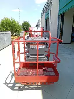 Ostatní 2006  JLG E 300 AJP (2)
