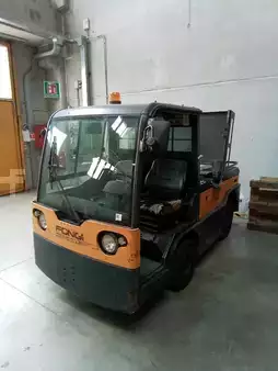 Hochhubwagen 2008  OM CTR 250 (1)