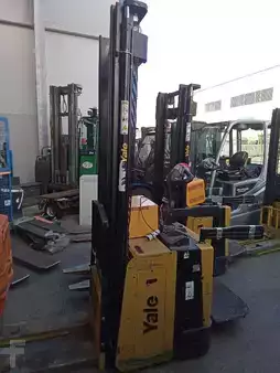 Stoccatori uomo a piedi 2015  Yale MS 15 X (1)