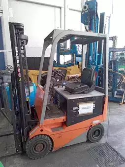 Eléctrico - 4 rodas 2005  Carer C 18 (1)