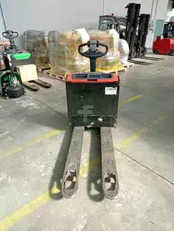 Electric Pallet Trucks 2017  BT LWE 160 (2)
