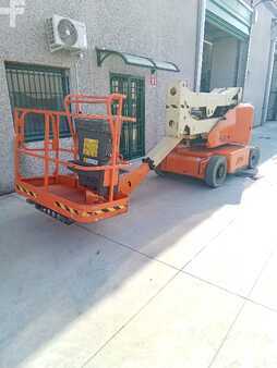 Ostatní 2013  JLG E400AN (1)