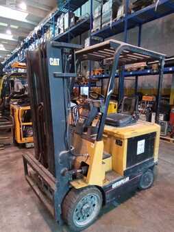 Elektromos 4 kerekű - CAT Lift Trucks 2EC25 (1)
