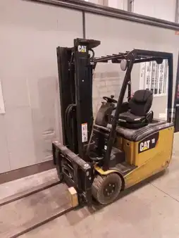 Elektromos 4 kerekű 2017  CAT Lift Trucks EP 18 CPNT (1)