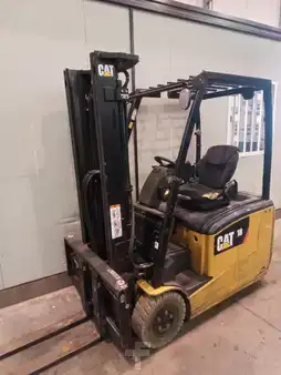 Elektromos 4 kerekű 2017  CAT Lift Trucks EP 18 CPNT (1)