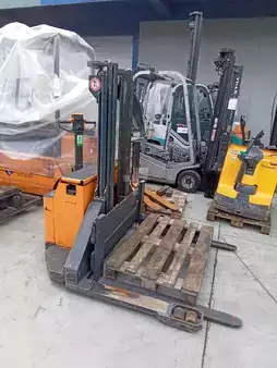 Hochhubwagen 1993  Still EGV 12.5 (1)