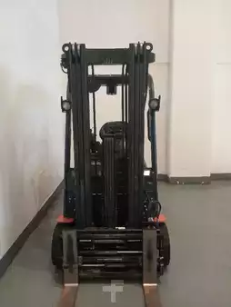 El Truck - 4-hjul 2022  Toyota 8FBM20T (2)