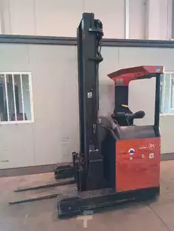 Chariots à mât rétractable 1997  BT RR B2 (1)