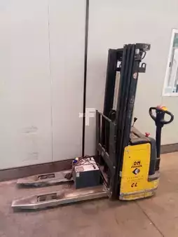 Stacker pedestre 2005  OM CL 10.50 (1)