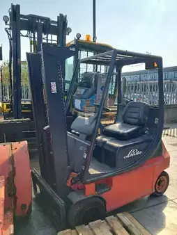 El truck - 4 hjulet 1998  Linde E 16 P (1)