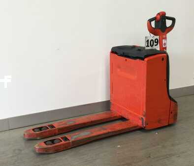 Niederhubwagen 2018  Linde T16 (2)