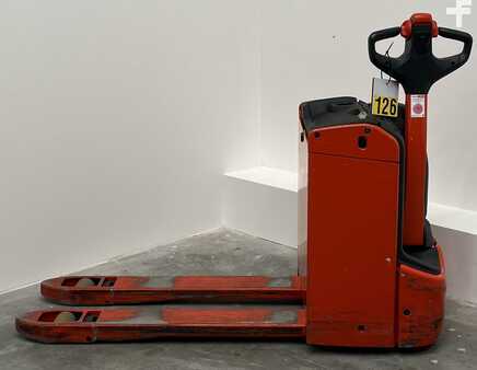 Elektrische palletwagens 2025  Linde T18 (1)