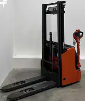 Hochhubwagen 2023  Linde L12i (2)